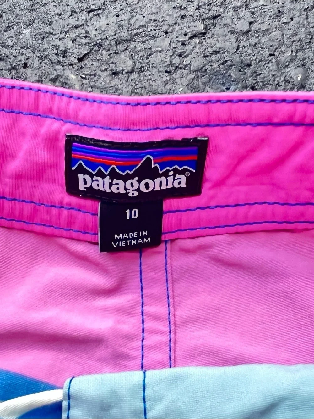 Patagonia Wavefarer Boardshorts Boys Size 10 Fitz Stripe Joya Blue